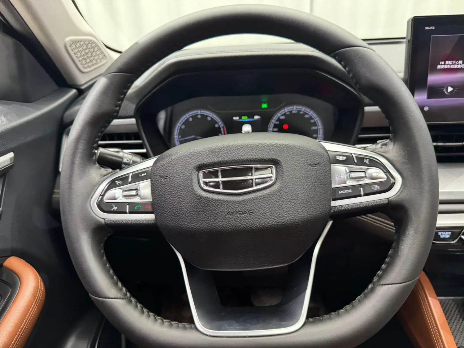 Geely X6 PRO 2022 — фото 13