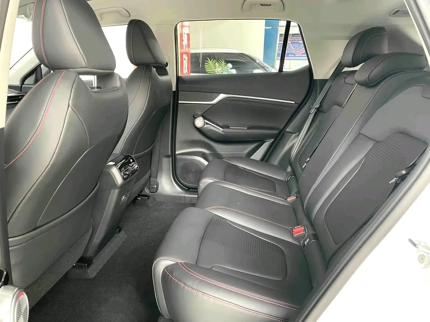 GAC Trumpchi Emkoo 2023 — фото 6